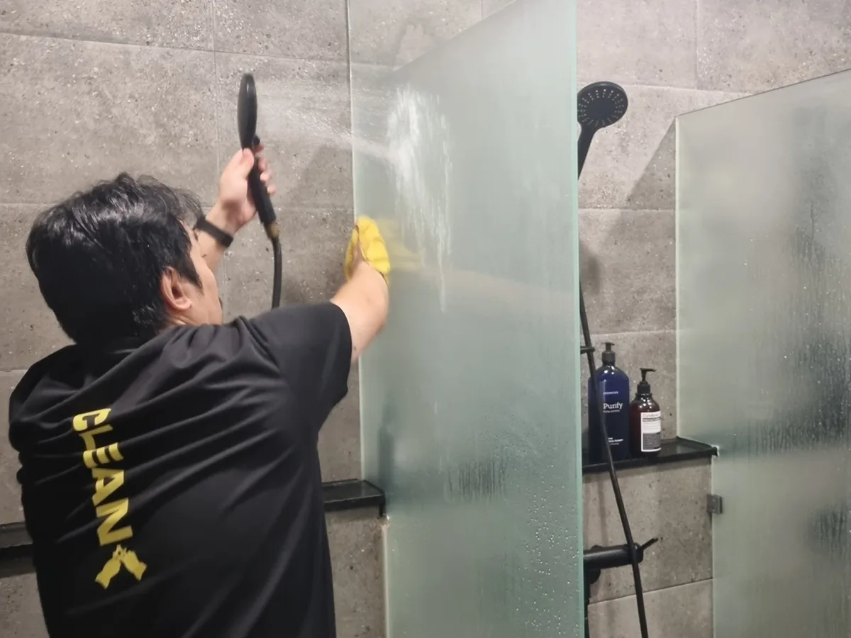 검단구 불로동 건물 세면대·파우더룸 바닥 위생청소 사례 - 행진크린