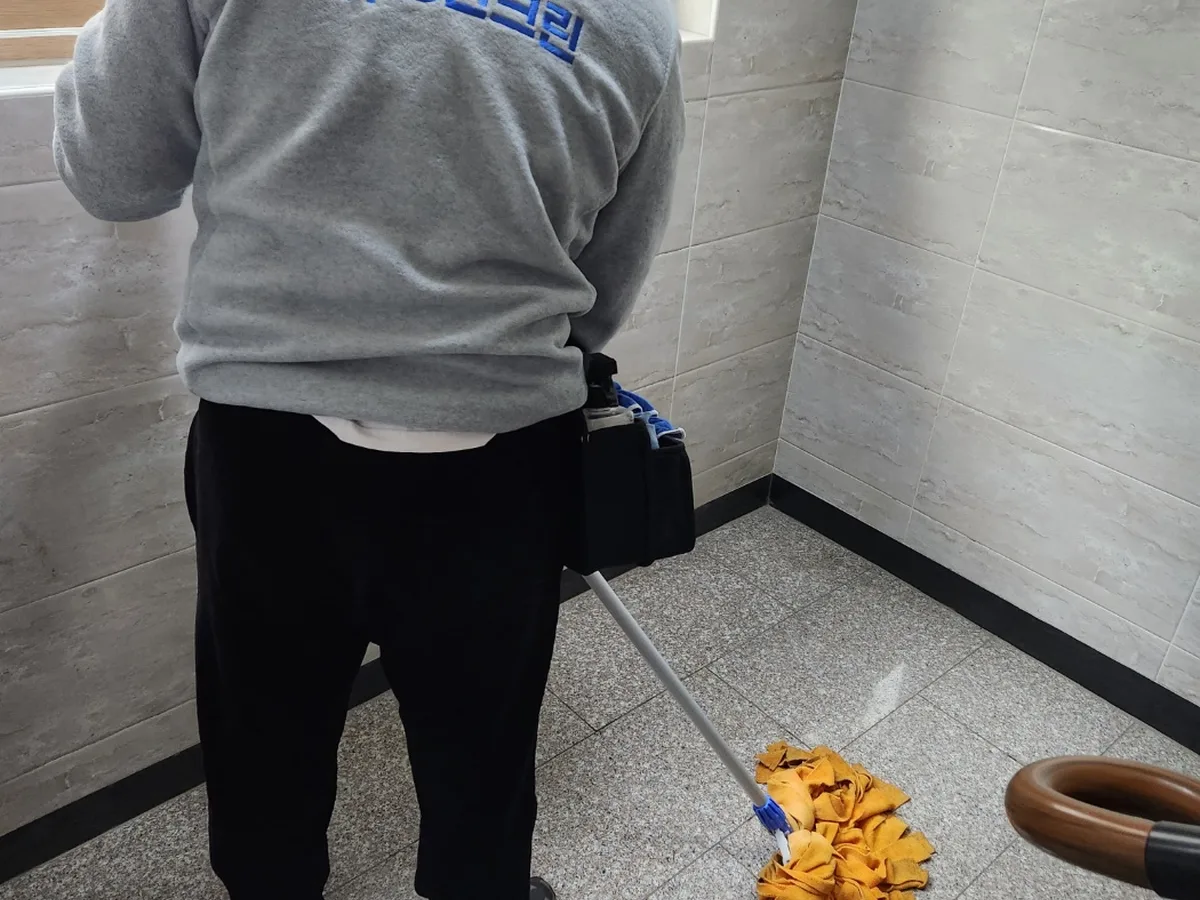 미추홀구 관교동 건물 복도·대기 동선 야간 위생청소 사례 - 행진크린