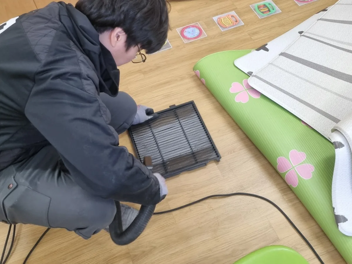 연수구 송도동 놀이방 낮잠실 장비 주변 정밀 위생청소 사례 - 행진크린