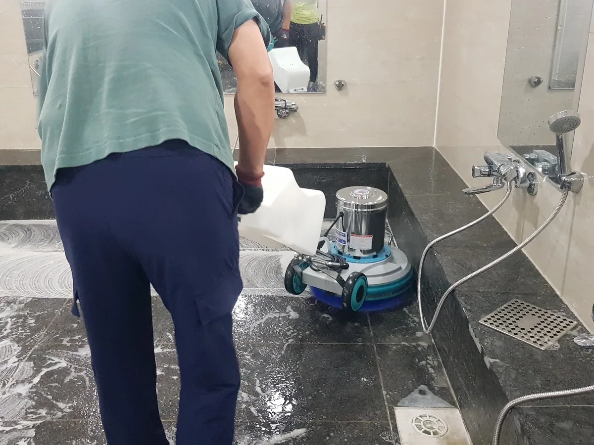 검단구 마전동 찜질방 수전·샤워기 건식 사우나 위생청소 사례 - 행진크린